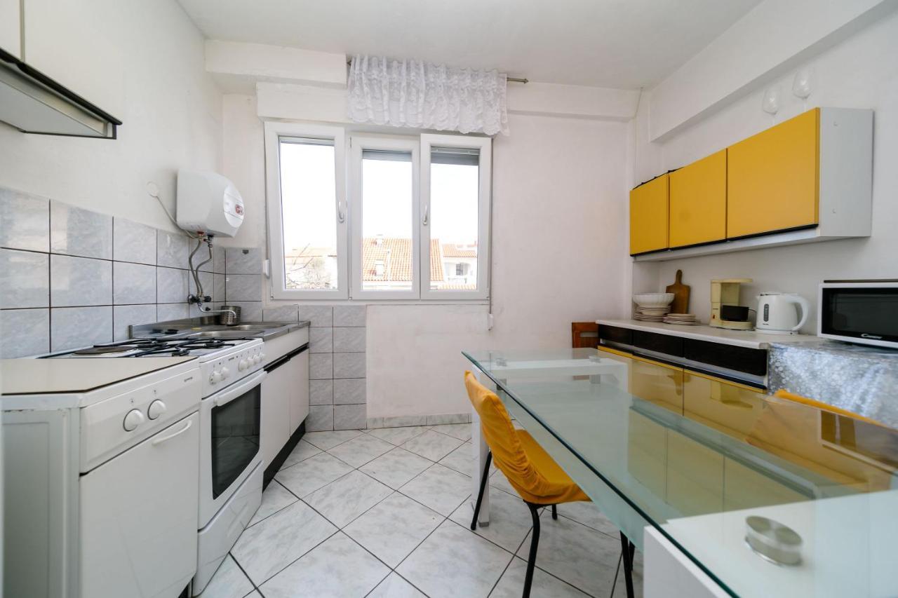 Marie I Nikola Apartment Krk Town Bagian luar foto