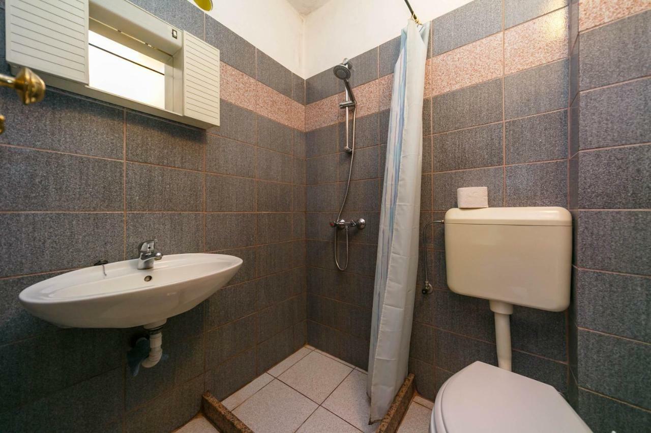 Marie I Nikola Apartment Krk Town Bagian luar foto
