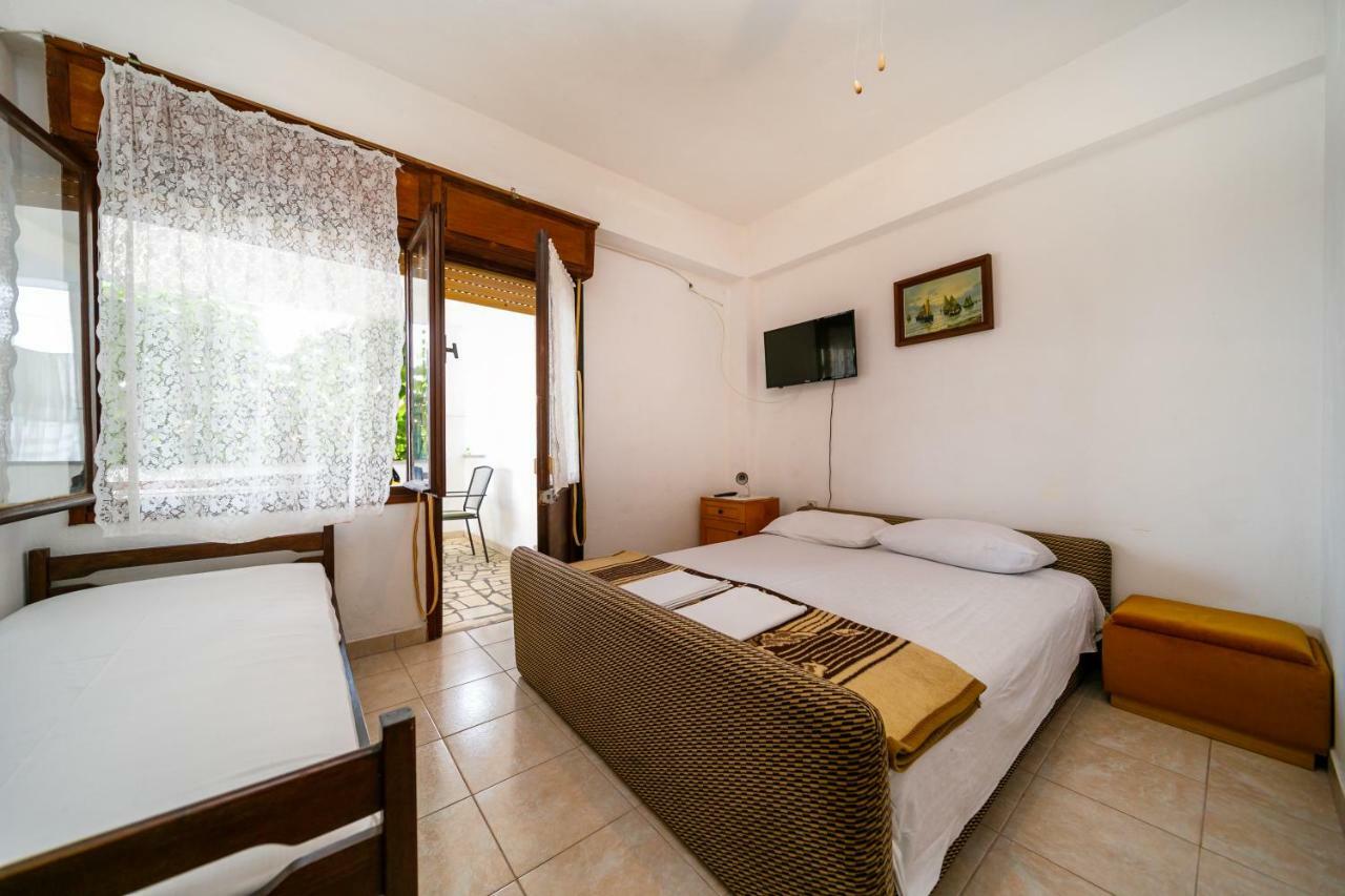 Marie I Nikola Apartment Krk Town Bagian luar foto