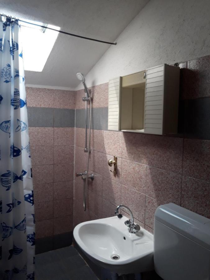 Marie I Nikola Apartment Krk Town Bagian luar foto